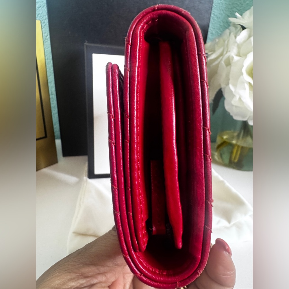 Gucci Red Quilted Leather Wallet - Picture 7 of 14